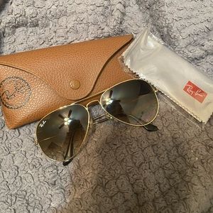 Light brown Aviator Gradient Ray-bans